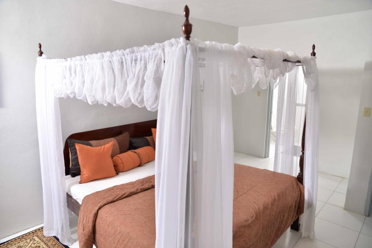 Chateau Margarita Ja Montego Bay Exteriér fotografie